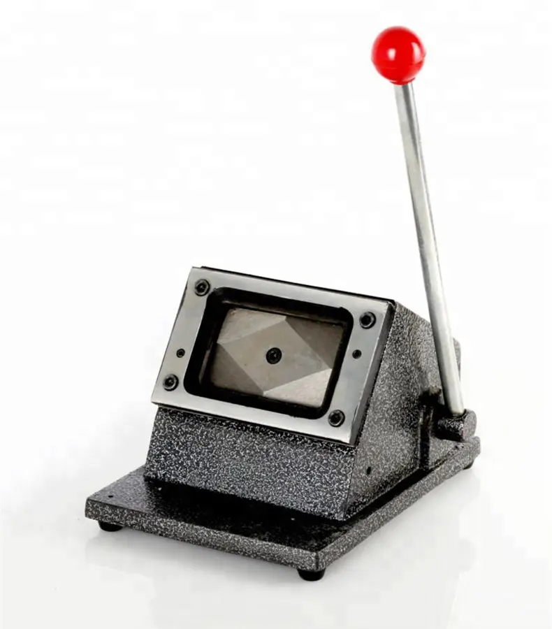 آلة تقطيع بطاقات