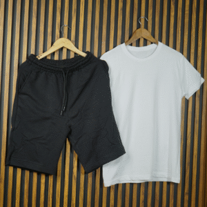 Ensemble (T-shirt blanc + shorts noir )